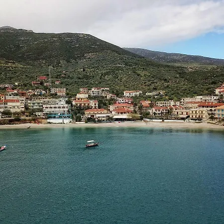 Fotopoulos